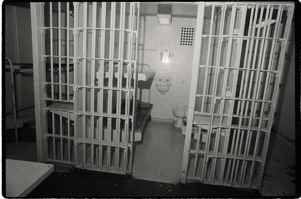 (Original Caption) 12/20/74 RIKERS, ISLAND- NEW YORK CITY: The New York City Tombs closed its doors after 33 years of operation. Photo shows empty cells inside Cell Block 7.