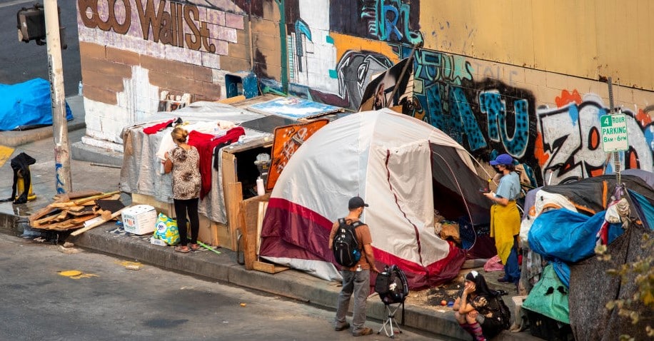 Los Angeles, CA - September 23: A view of a homeless encampment on Skid Row on Thursday, Sept. 23, 2021 in Los Angeles, CA. A federal appeals court on Thursday unanimously overturned a a judge's decision that would have required Los Angeles to offer some form of shelter or housing to the entire homeless population of skid row by October. (Allen J. Schaben / Los Angeles Times via Getty Images)