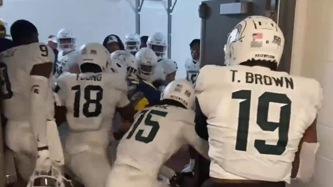 screenshot/Michigan State-Michigan game tunnel brawl