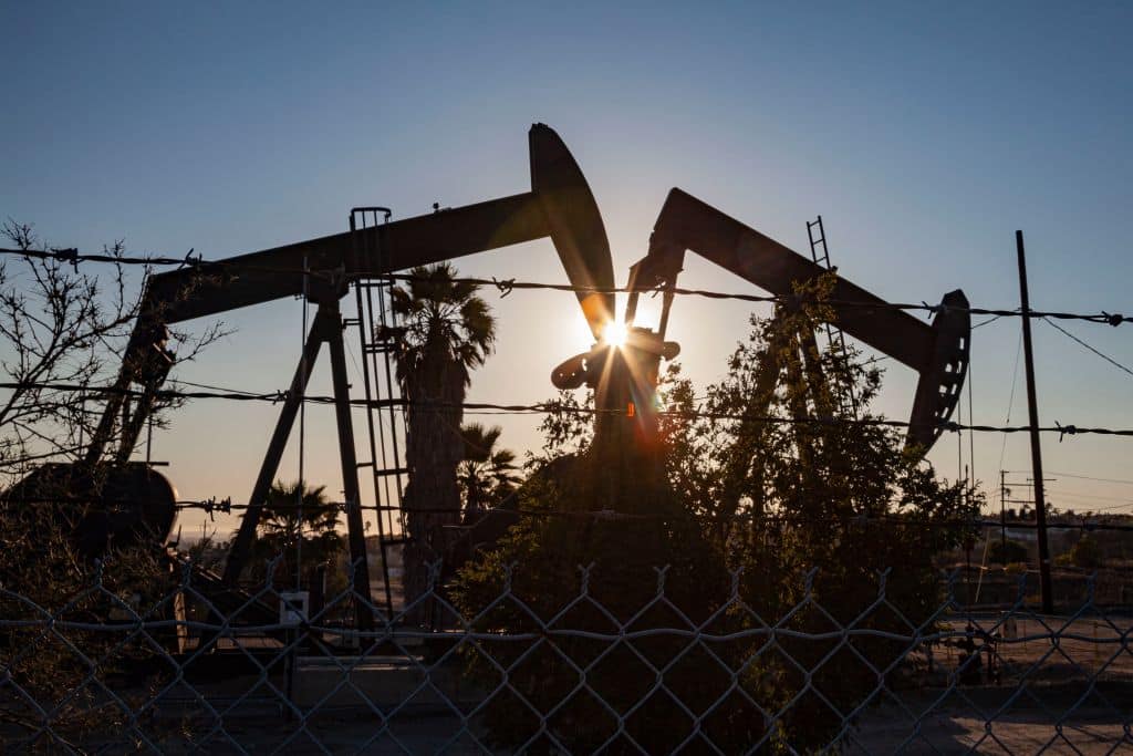 Inglewood Oil Field, Baldwin Hills, Los Angeles, California, USA. (Photo by: Citizen of the Planet/UCG/Universal Images Group via Getty Images)