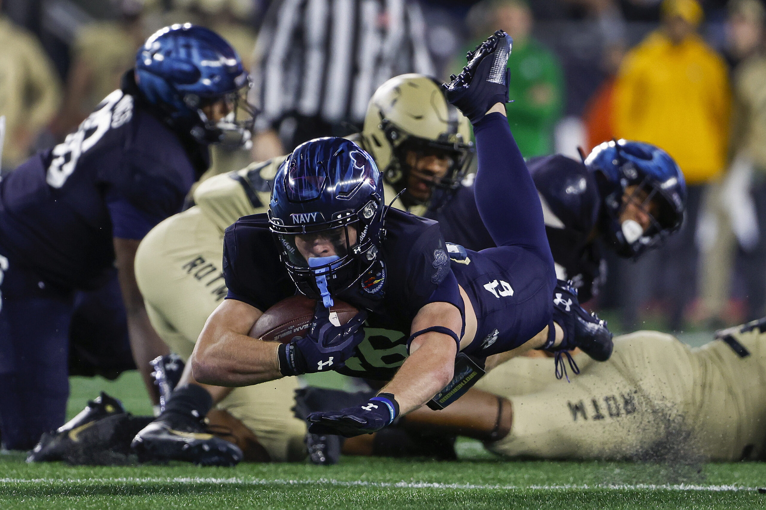 Army Beats Navy 17-11 With Final-Seconds Goal Line Stand, In 124th ...